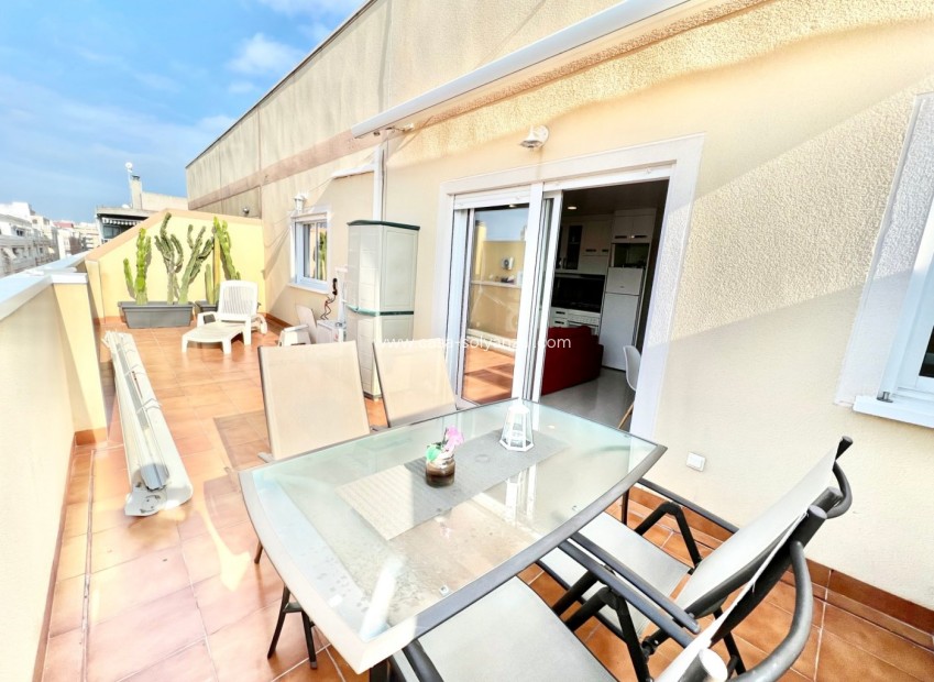Resale - Apartment / flat - Torrevieja - Center
