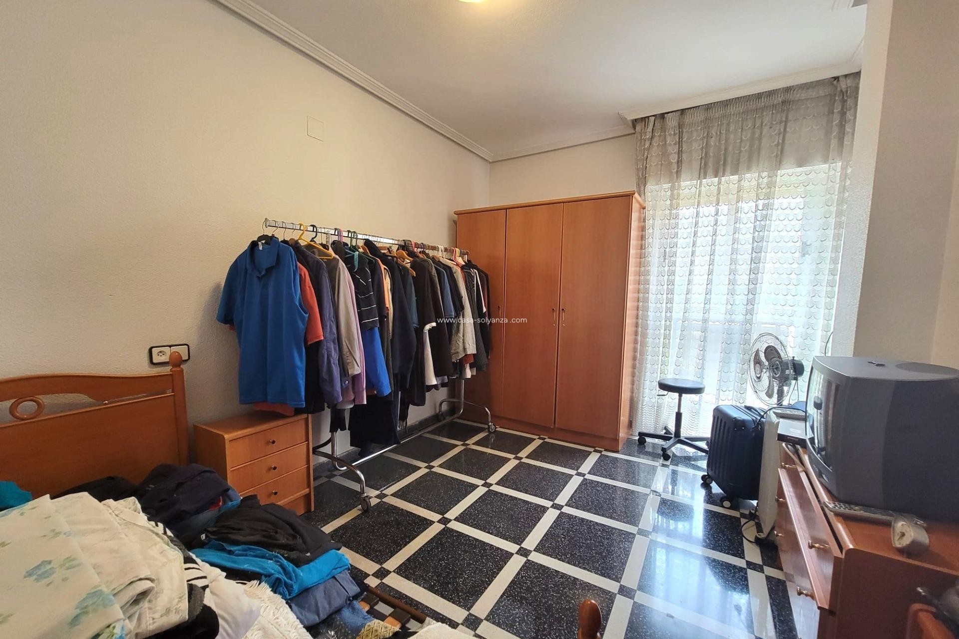 Resale - Apartment / flat - Torrevieja - Center