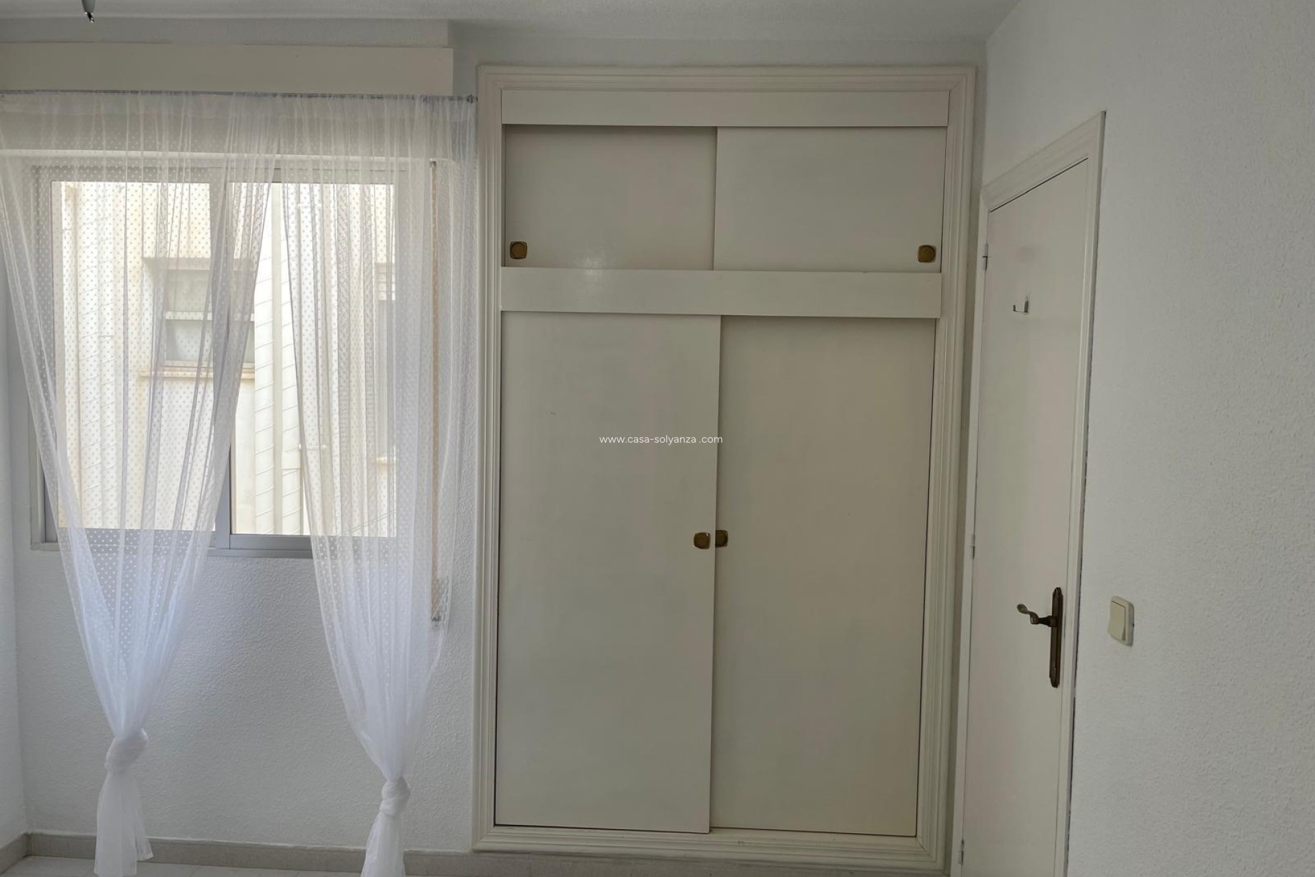 Resale - Apartment / flat - Torrevieja - Center