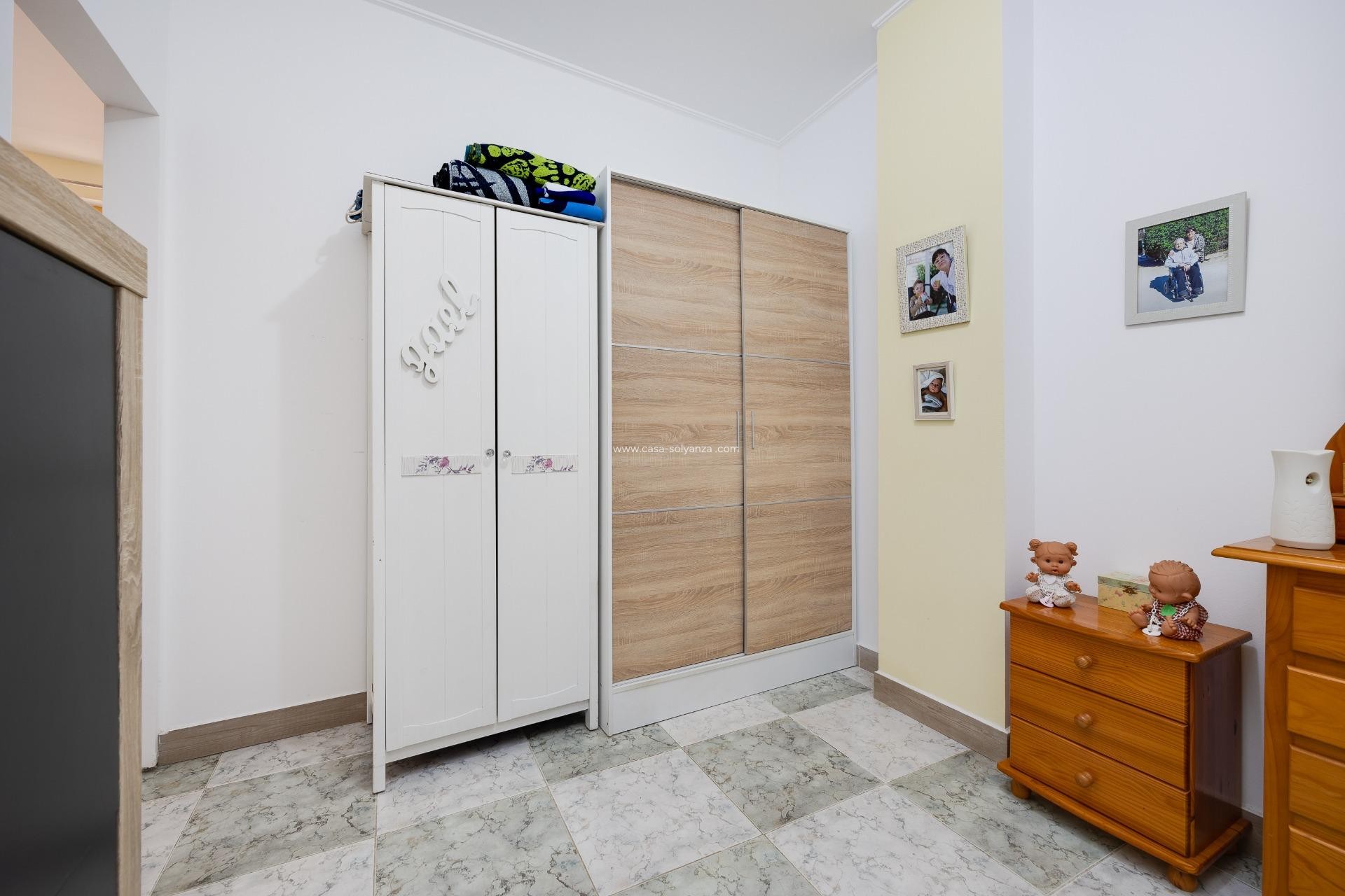 Resale - Apartment / flat - Torrevieja - Center