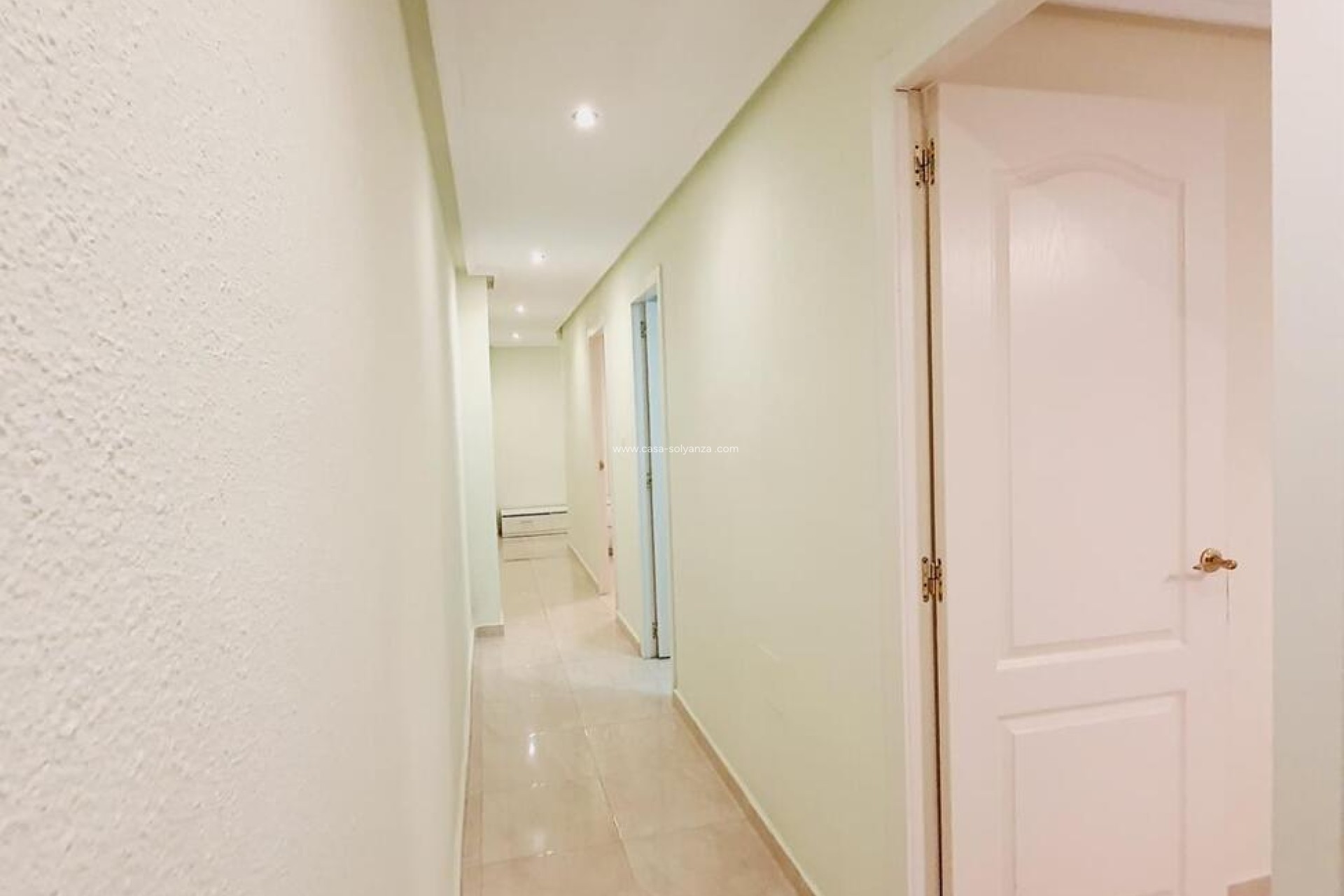 Resale - Apartment / flat - Torrevieja - Center