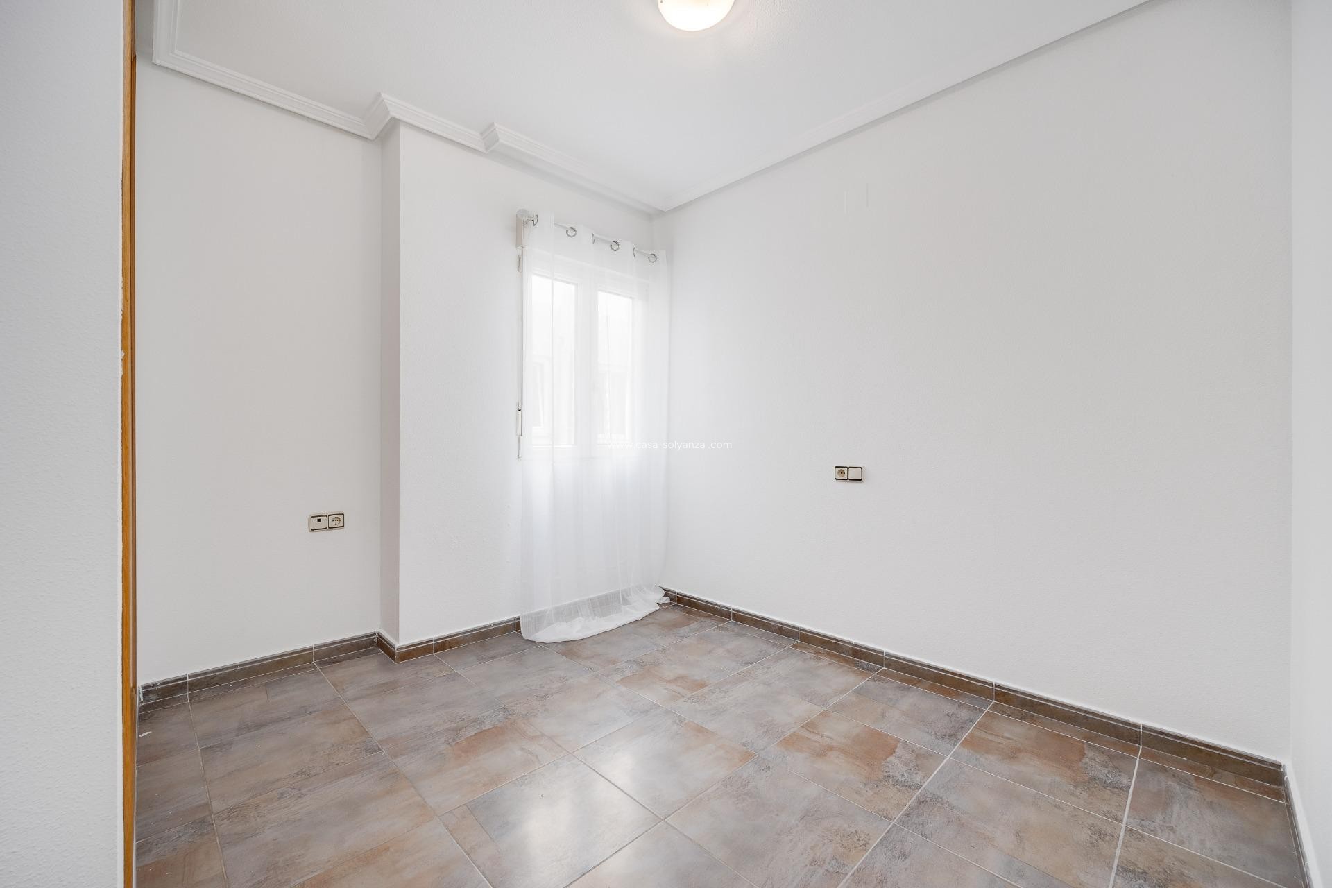 Resale - Apartment / flat - Torrevieja - Center