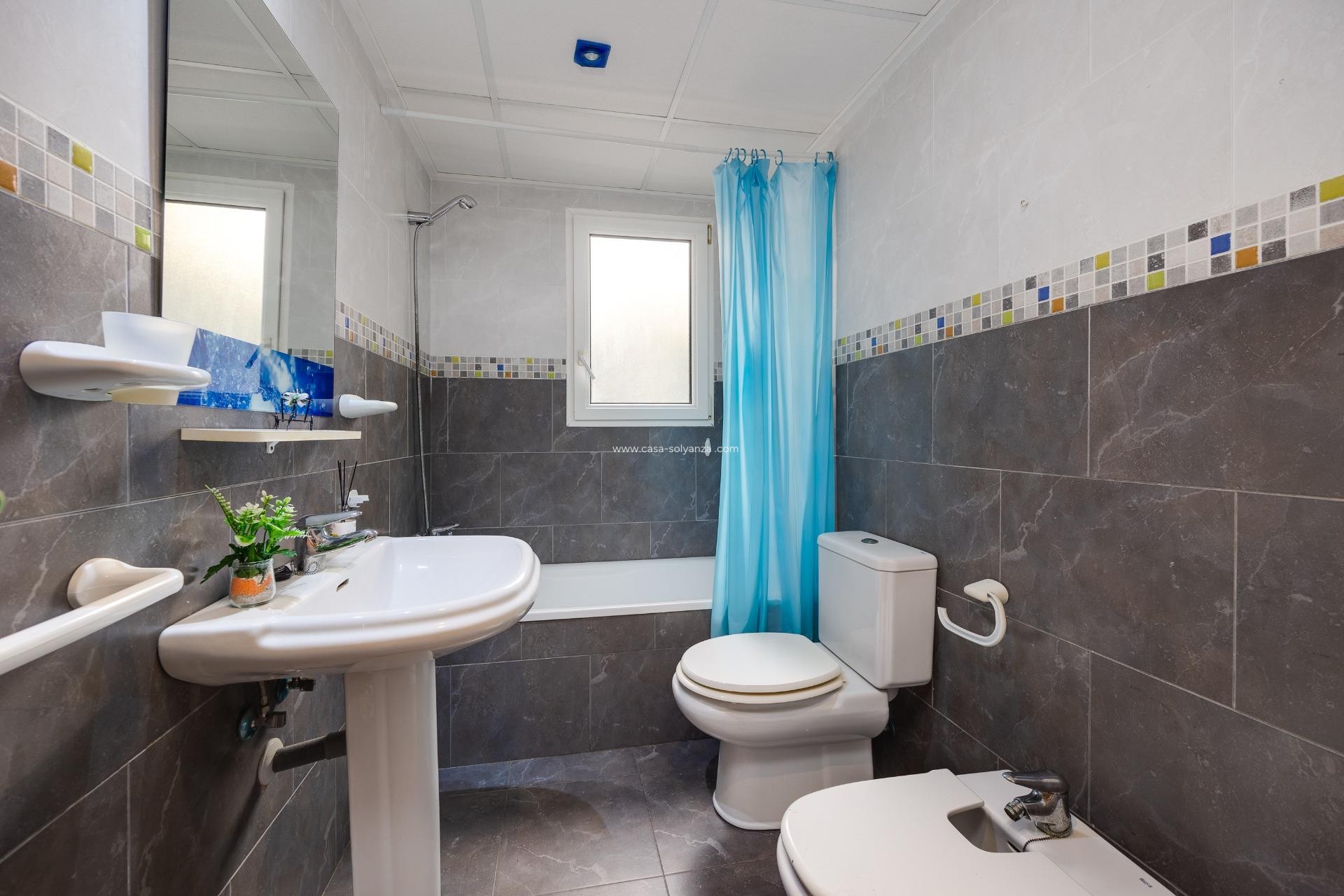 Resale - Apartment / flat - Torrevieja - Center