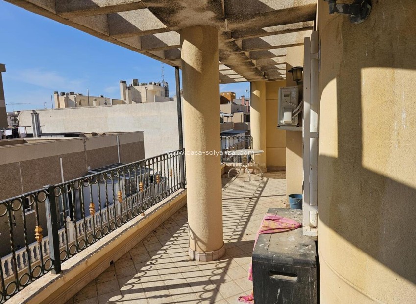 Resale - Apartment / flat - Torrevieja - Center