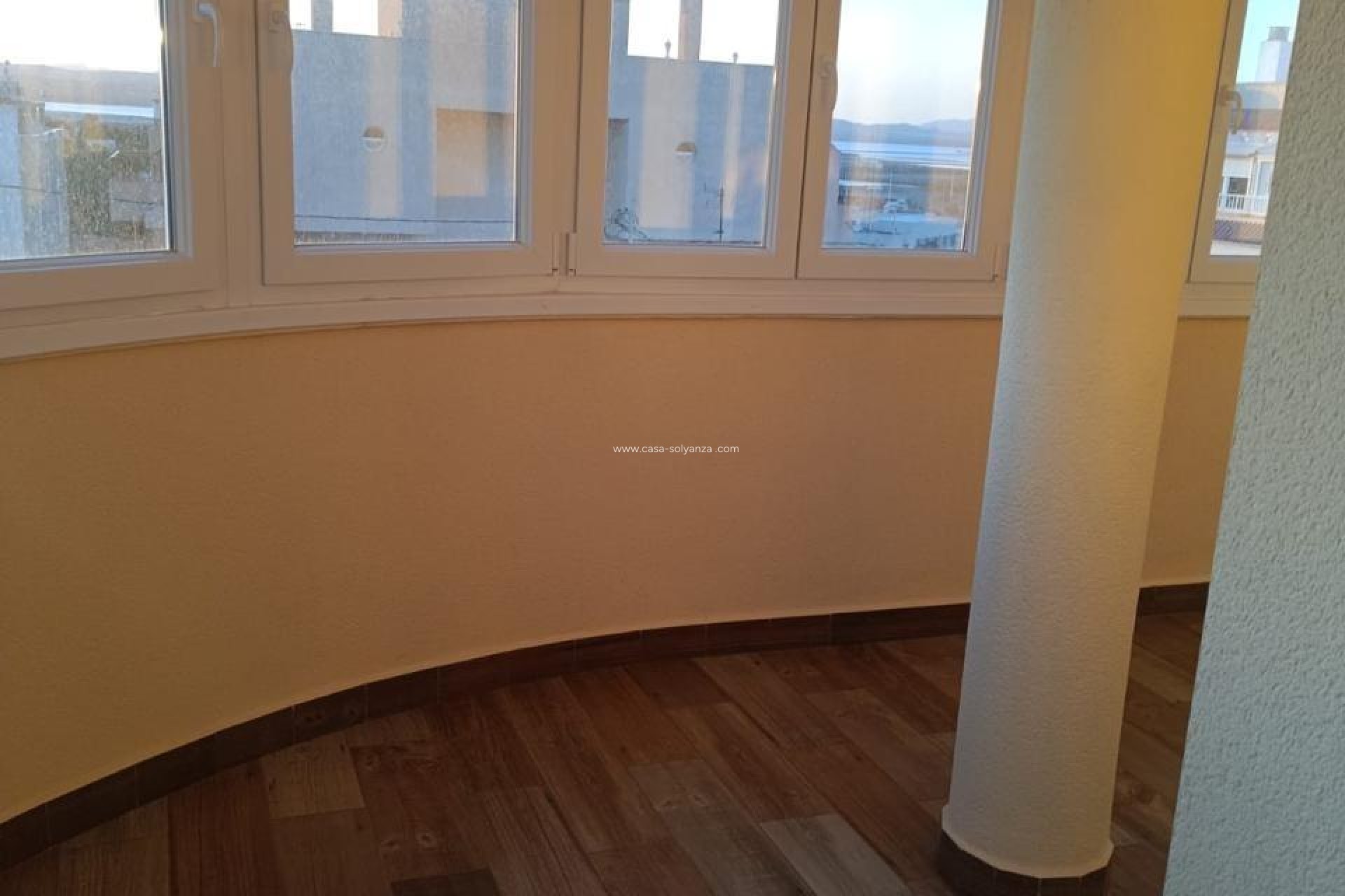 Resale - Apartment / flat - Torrevieja - Center