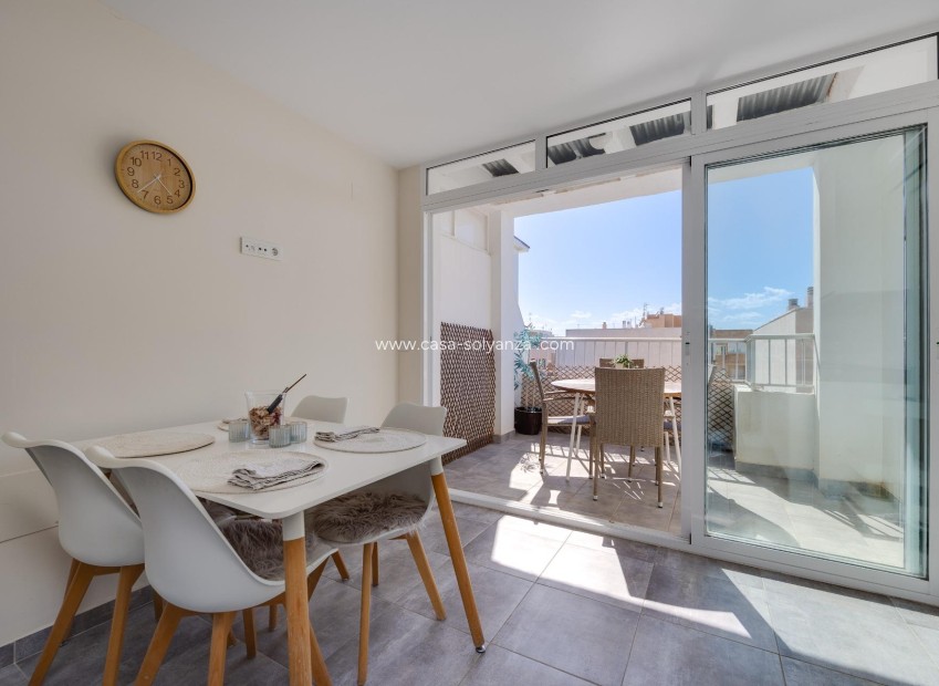 Resale - Apartment / flat - Torrevieja - Center