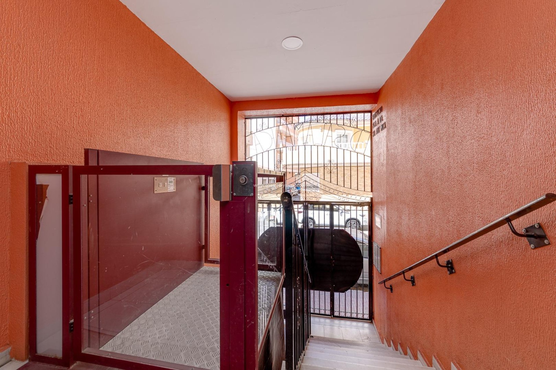 Resale - Apartment / flat - Torrevieja - Center