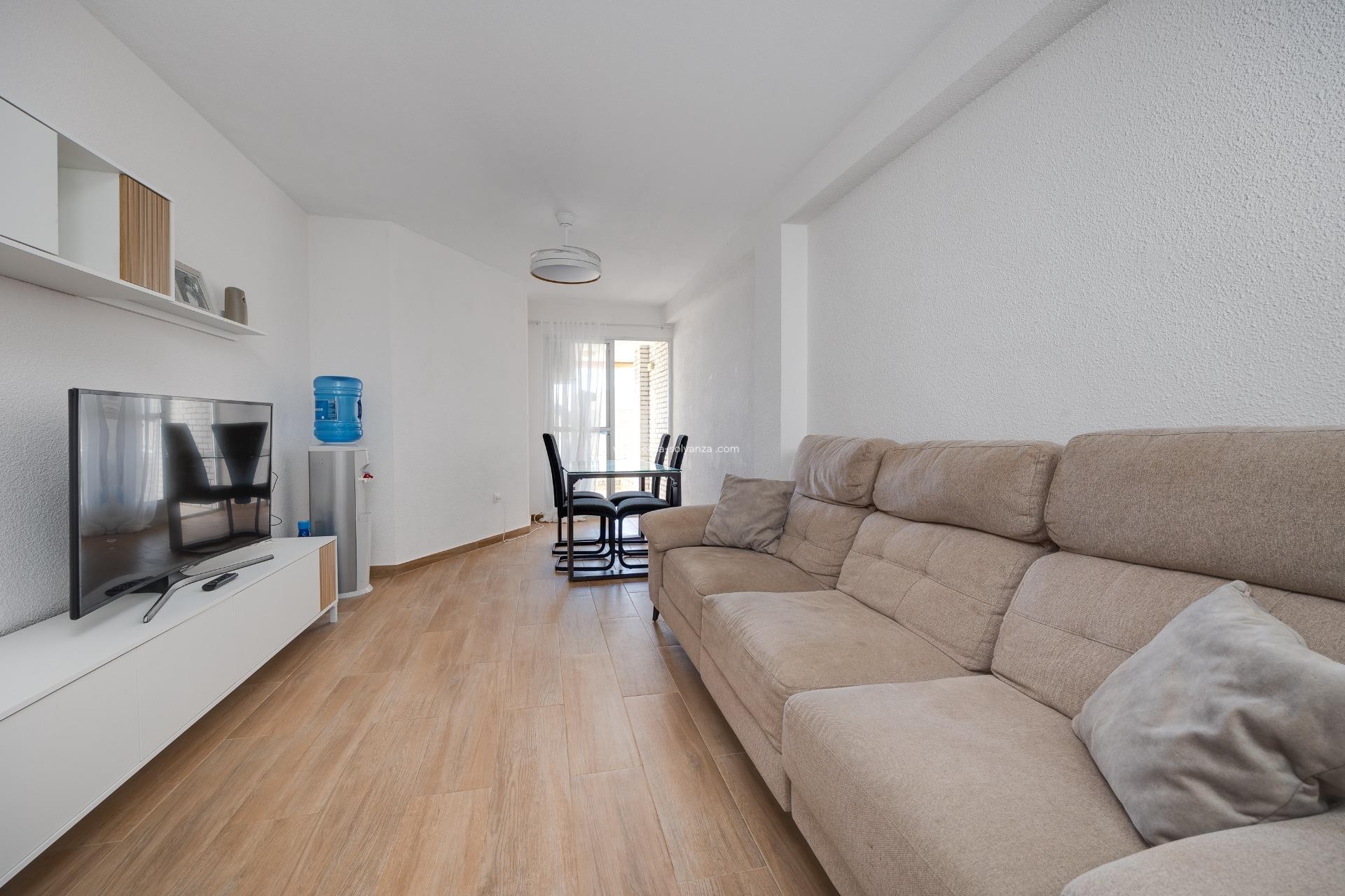 Resale - Apartment / flat - Torrevieja - Center