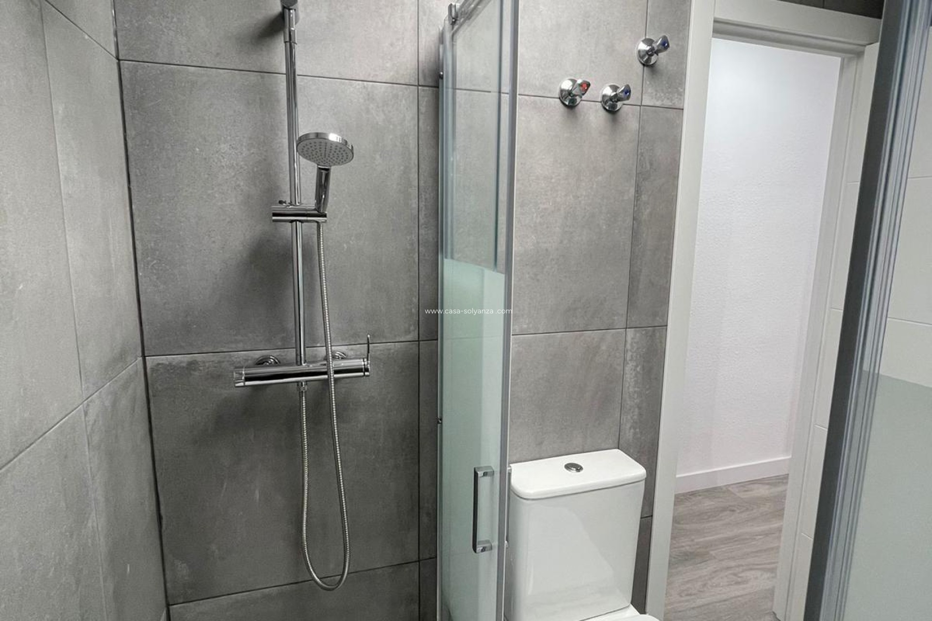Resale - Apartment / flat - Torrevieja - Center