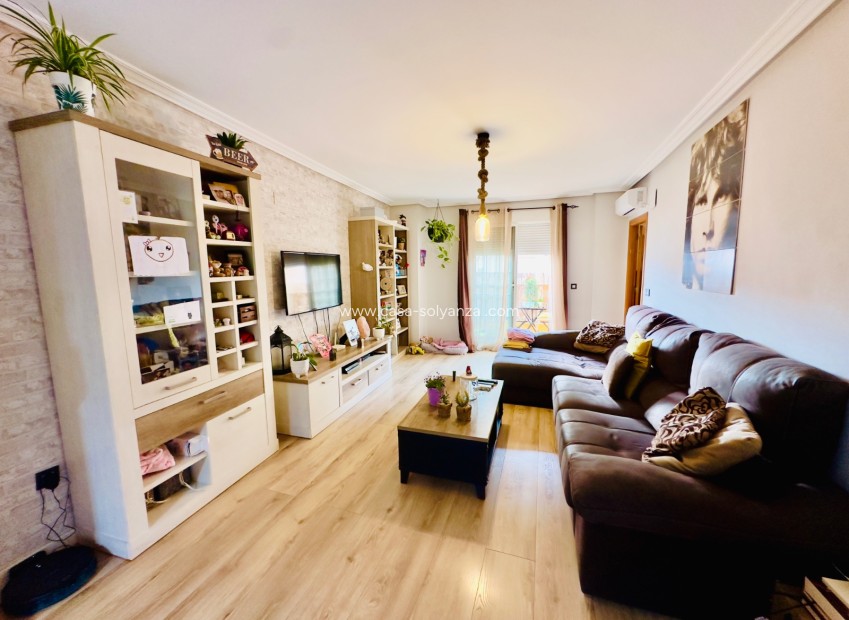 Resale - Apartment / flat - Torrevieja - CENTER