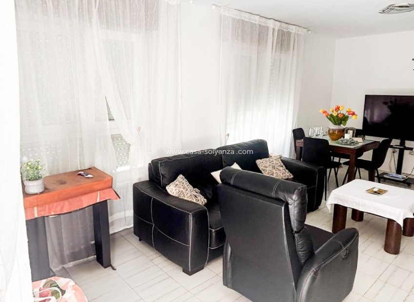 Resale - Apartment / flat - Torrevieja - Center