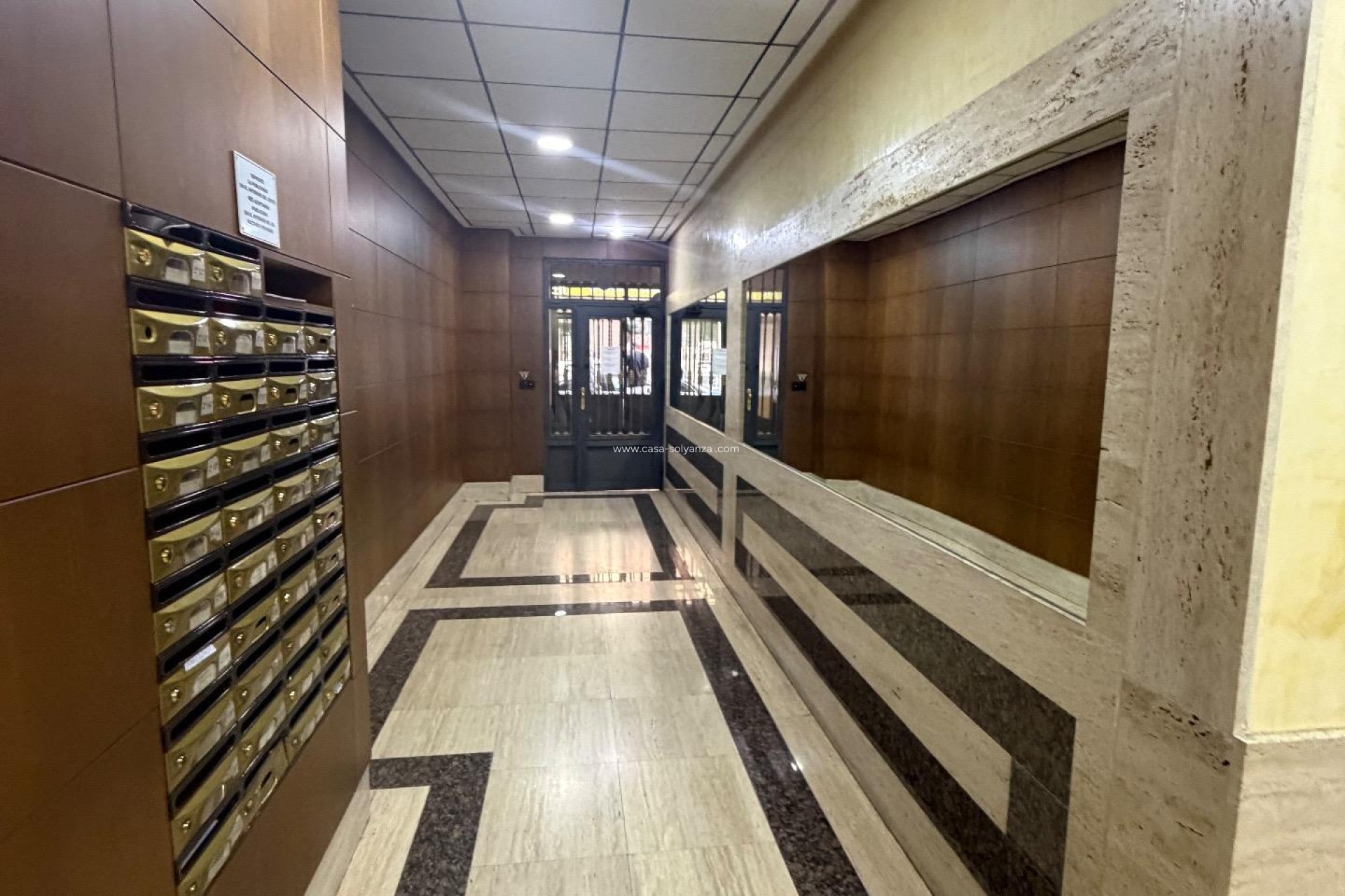 Resale - Apartment / flat - Torrevieja - Center