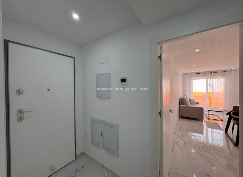 Resale - Apartment / flat - Torrevieja - Center