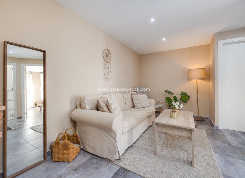 Resale - Apartment / flat - Torrevieja - Center