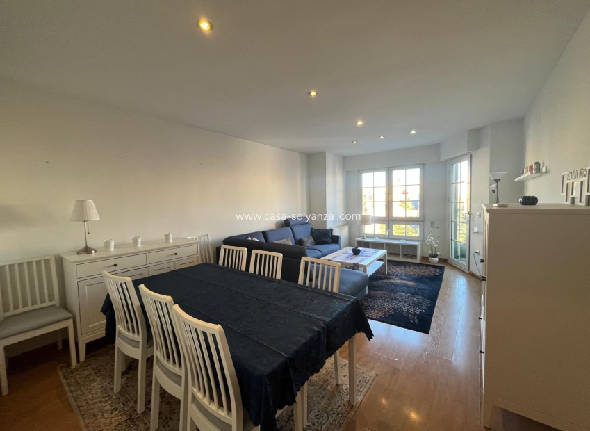 Resale - Apartment / flat - Torrevieja - Center
