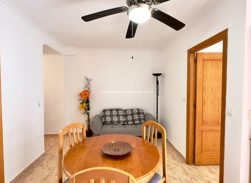 Resale - Apartment / flat - Torrevieja - Center