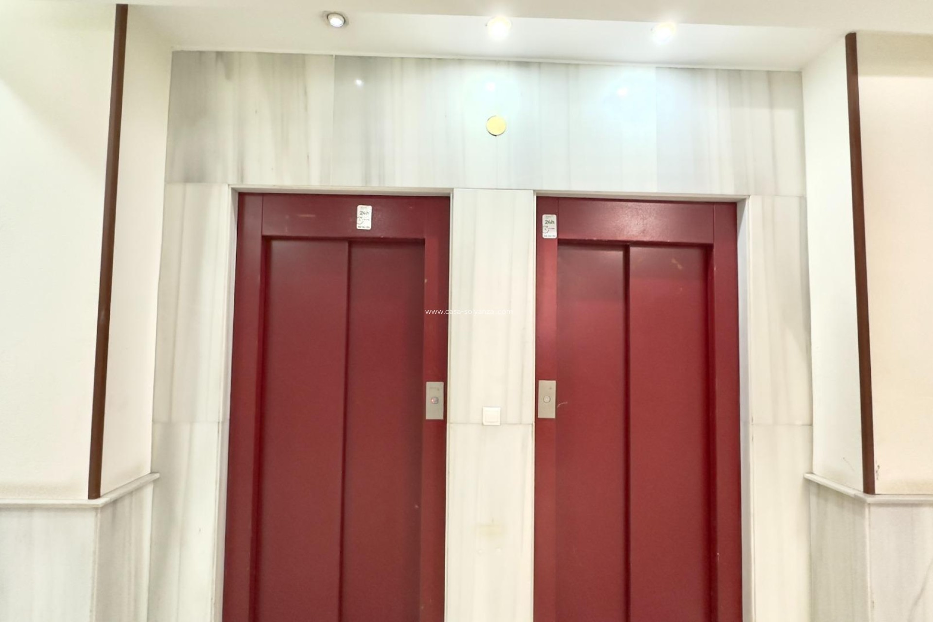 Resale - Apartment / flat - Torrevieja - Center