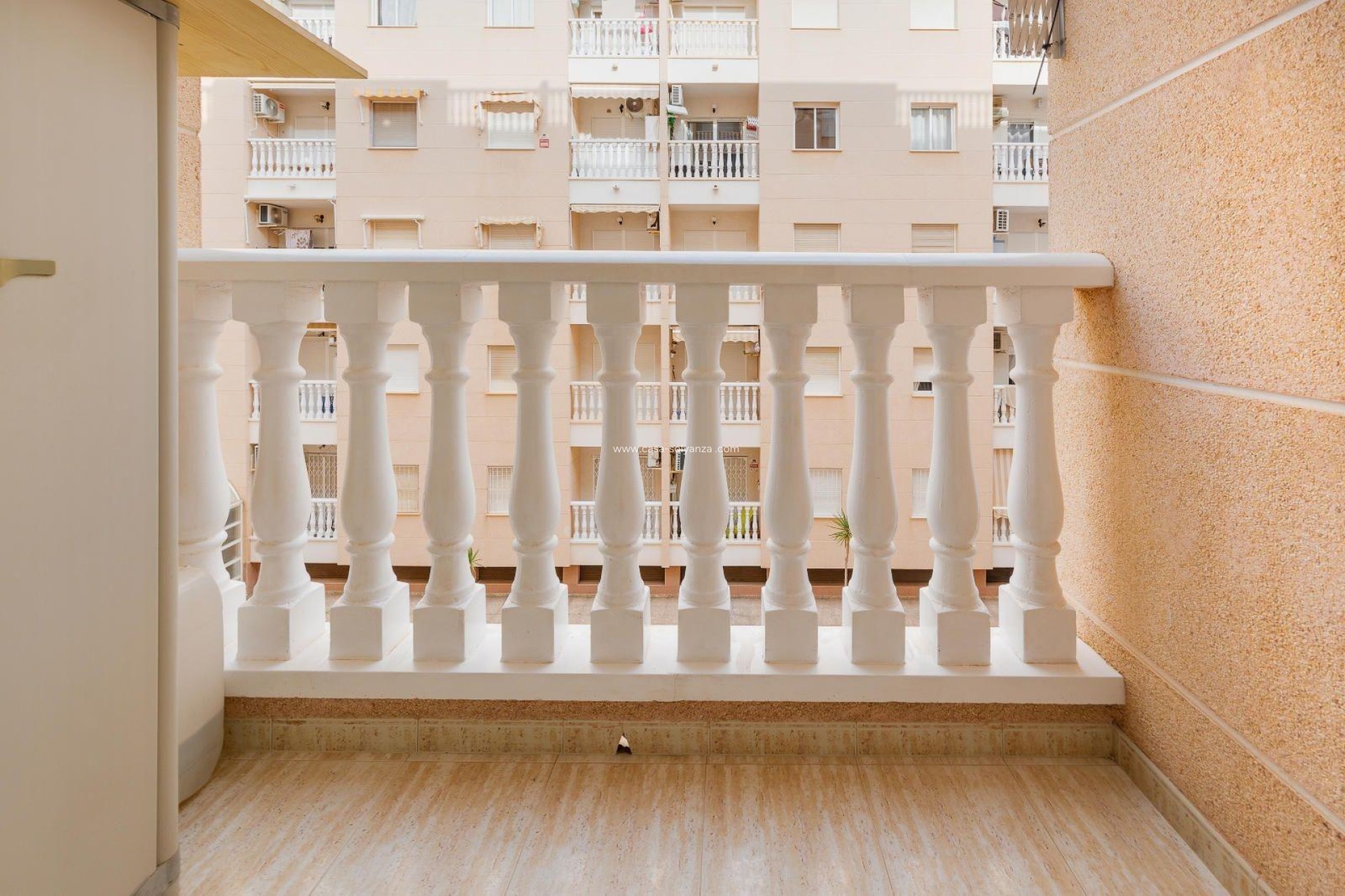 Resale - Apartment / flat - Torrevieja - Center