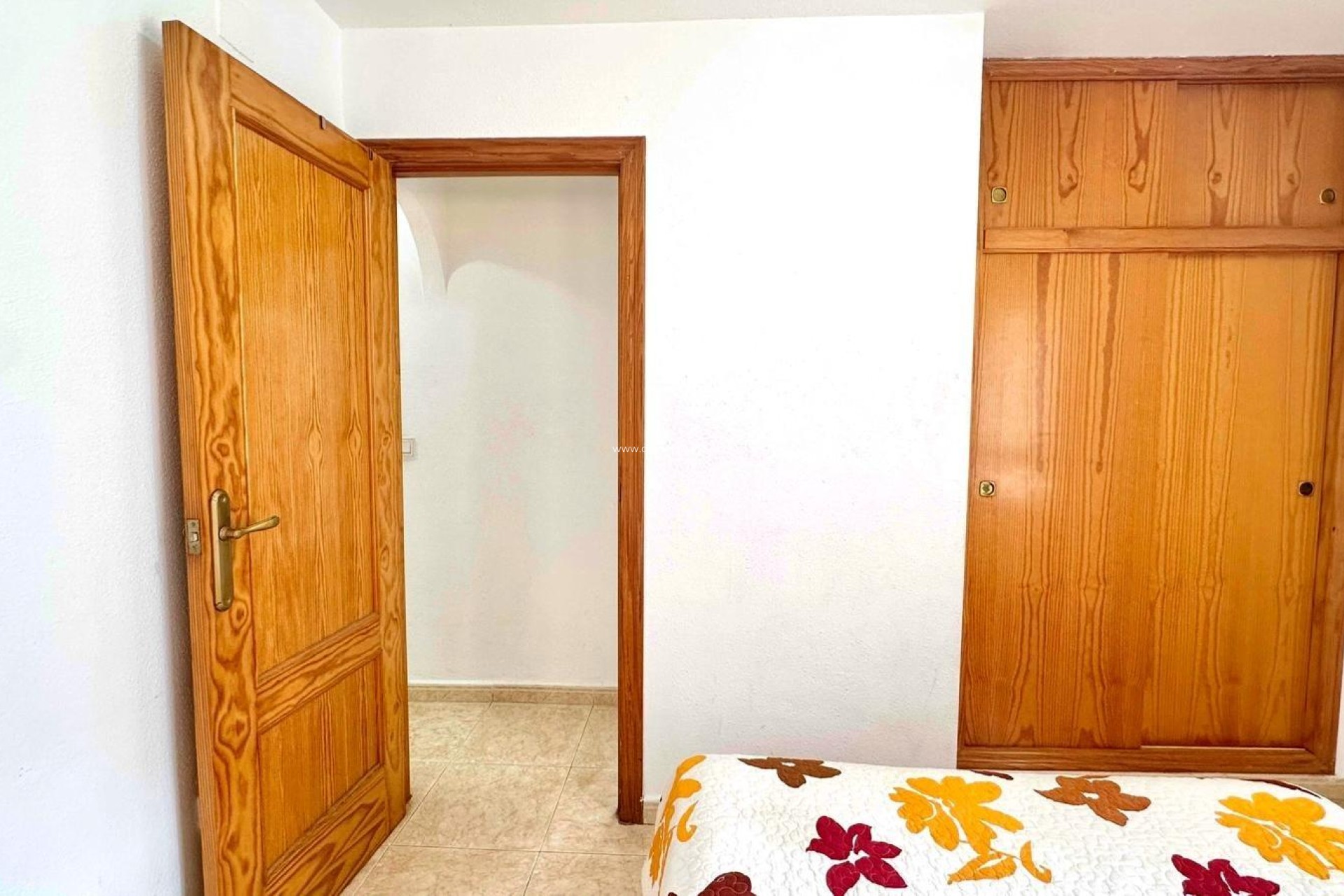 Resale - Apartment / flat - Torrevieja - Center