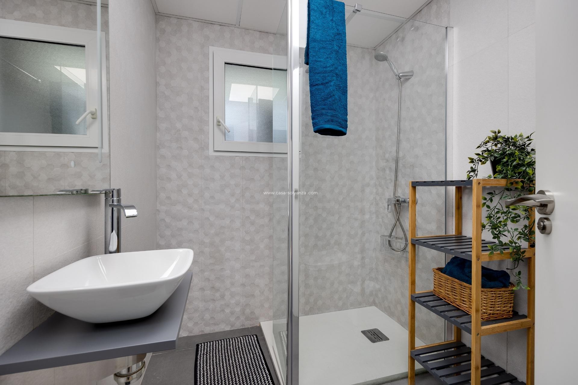 Resale - Apartment / flat - Torrevieja - Center