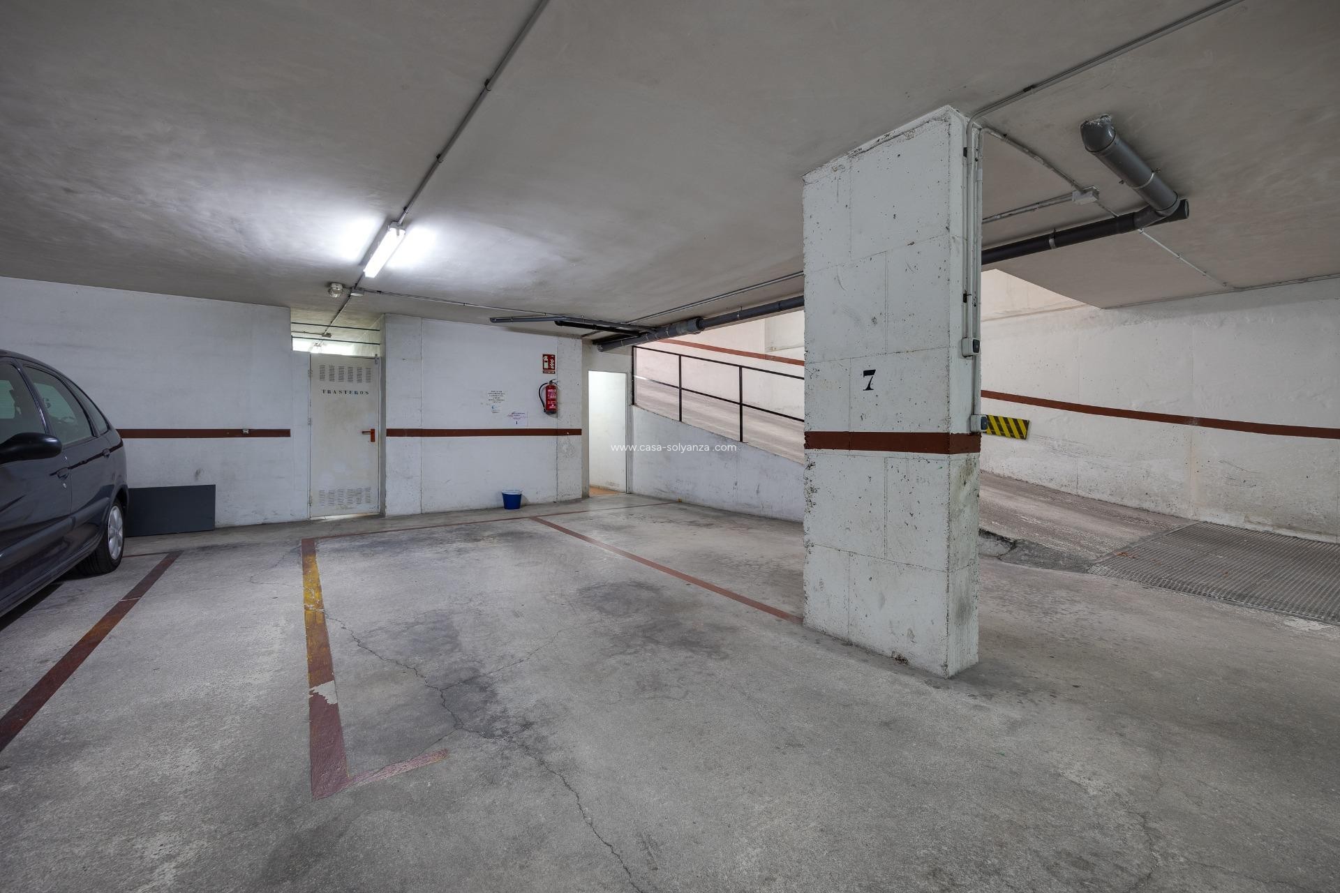 Resale - Apartment / flat - Torrevieja - Center