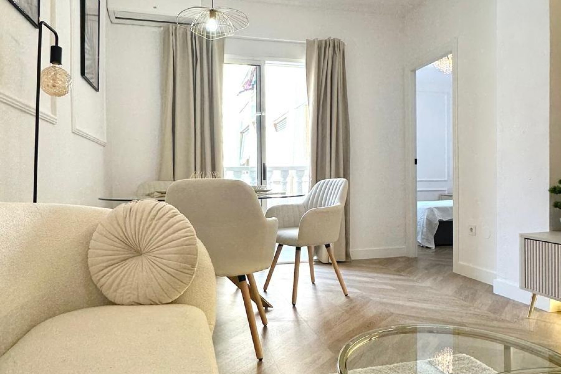 Resale - Apartment / flat - Torrevieja - Center