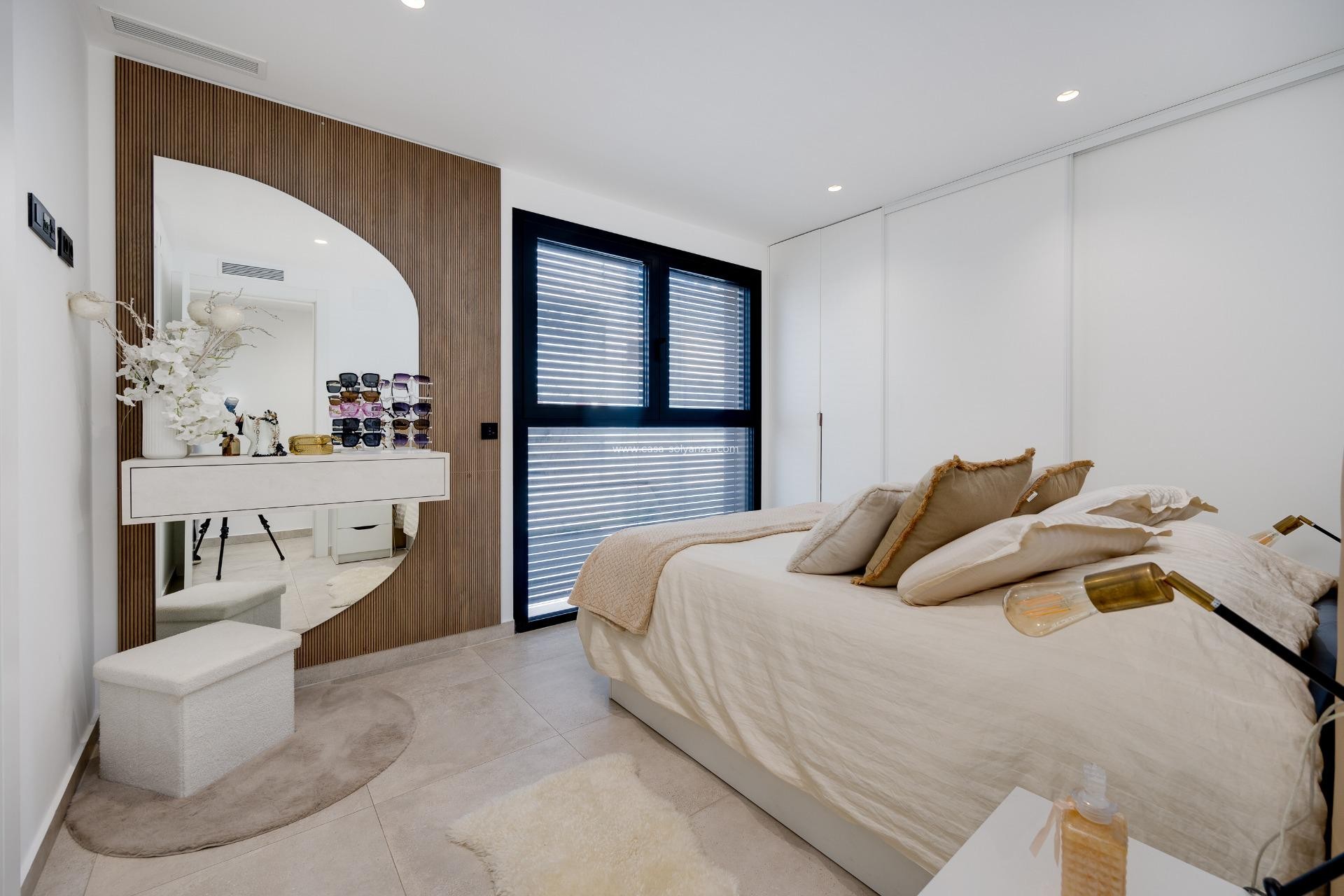 Resale - Apartment / flat - Torrevieja - Center