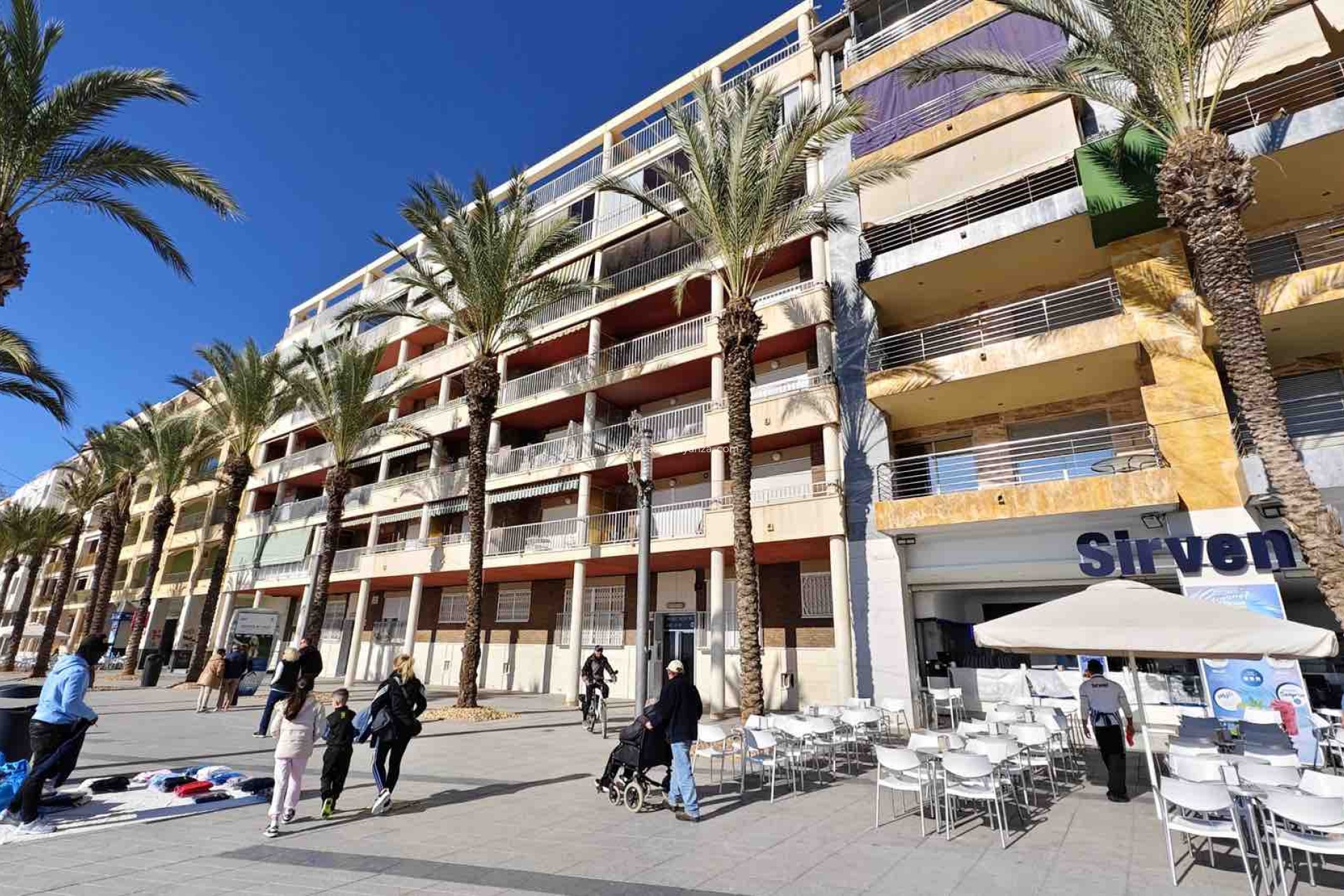 Resale - Apartment / flat - Torrevieja - Center