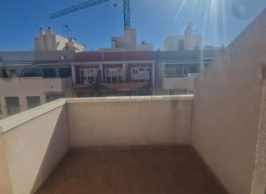 Resale - Apartment / flat - Torrevieja - Center