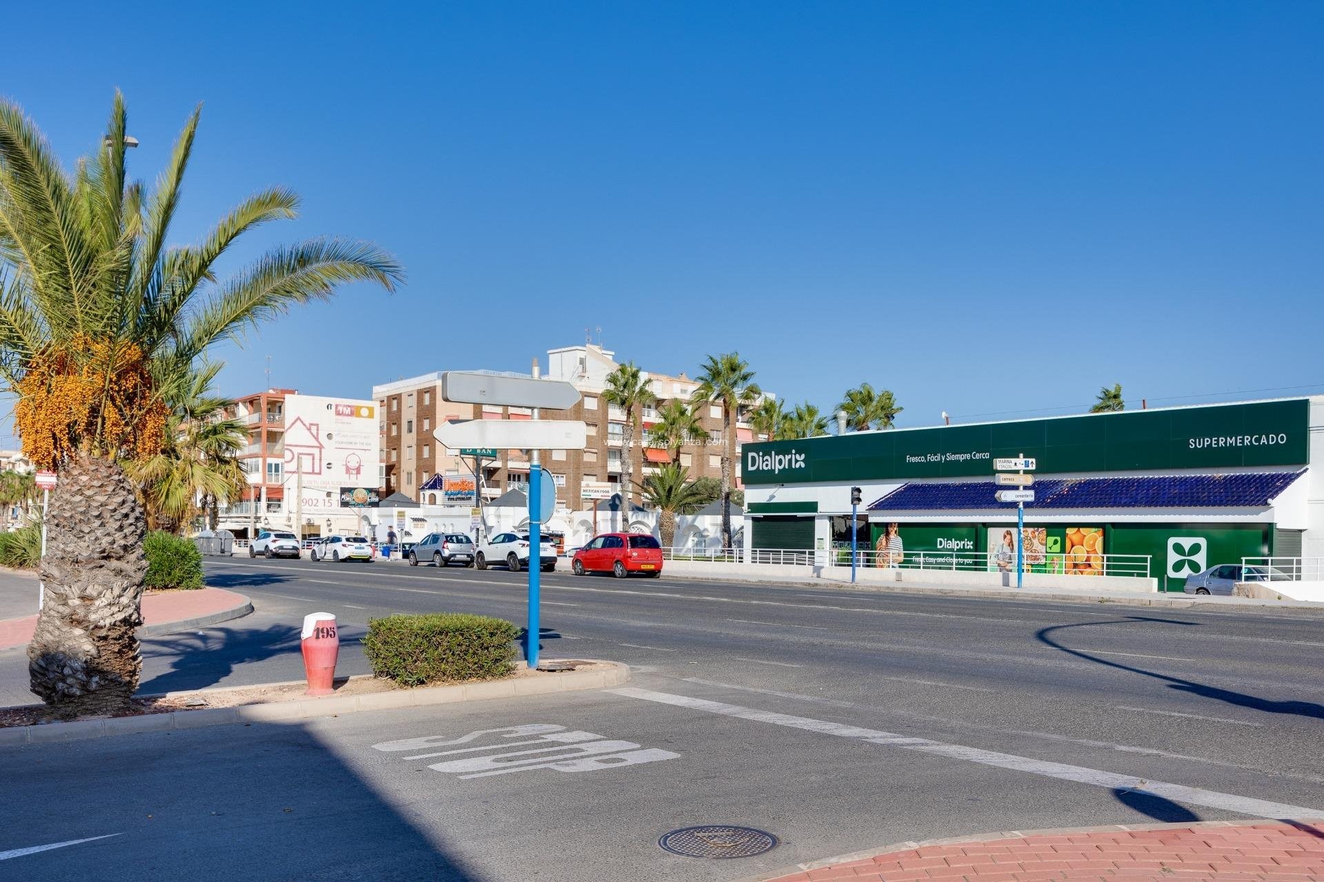 Resale - Apartment / flat - Torrevieja - Center