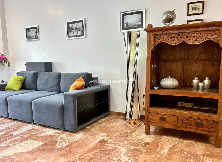 Resale - Apartment / flat - Torrevieja - Center