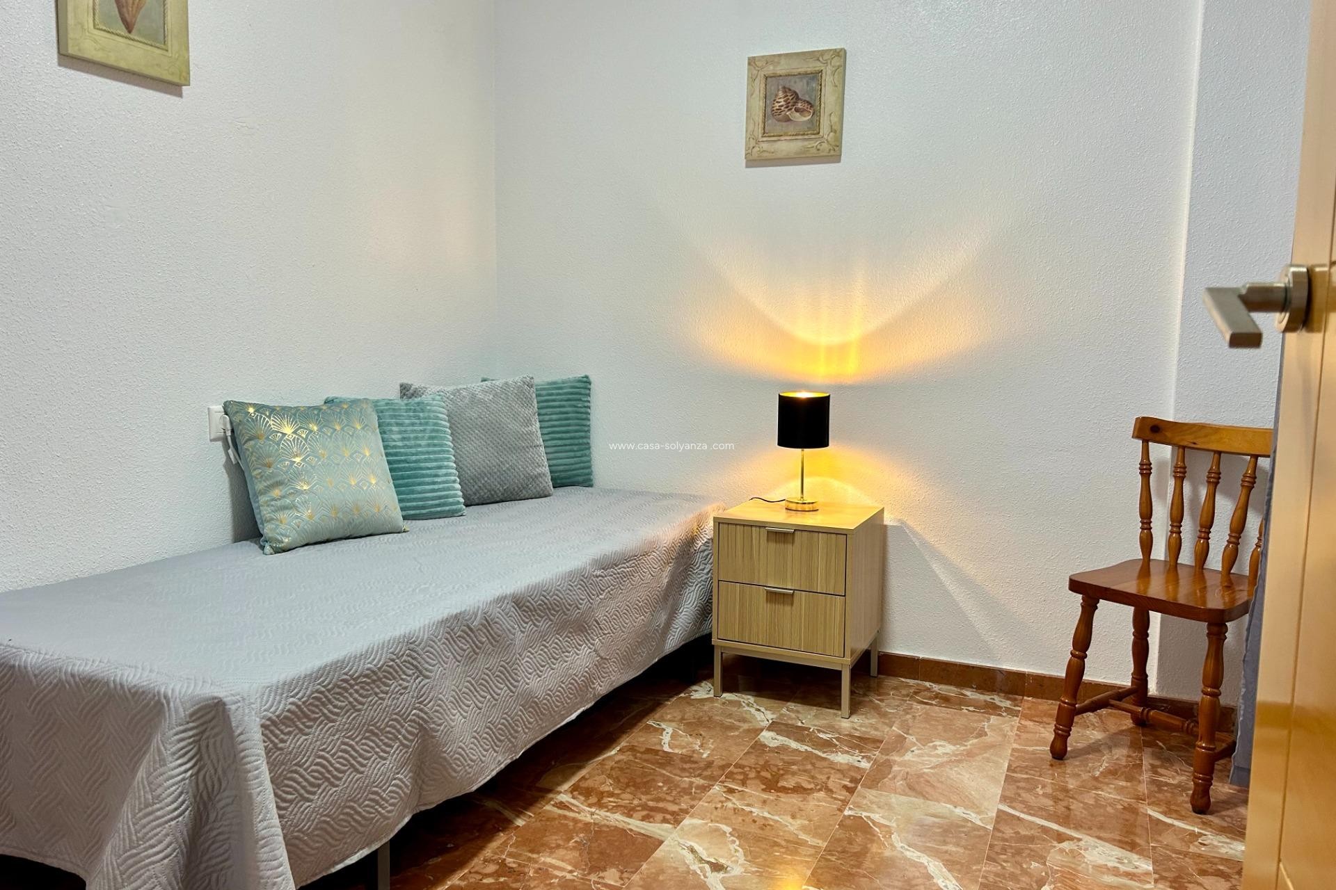 Resale - Apartment / flat - Torrevieja - Center