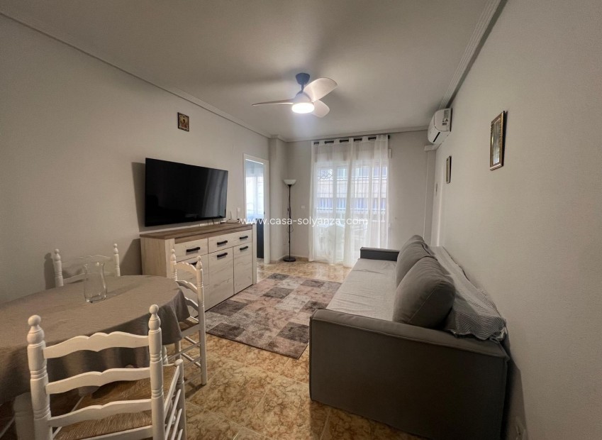 Resale - Apartment / flat - Torrevieja - Center