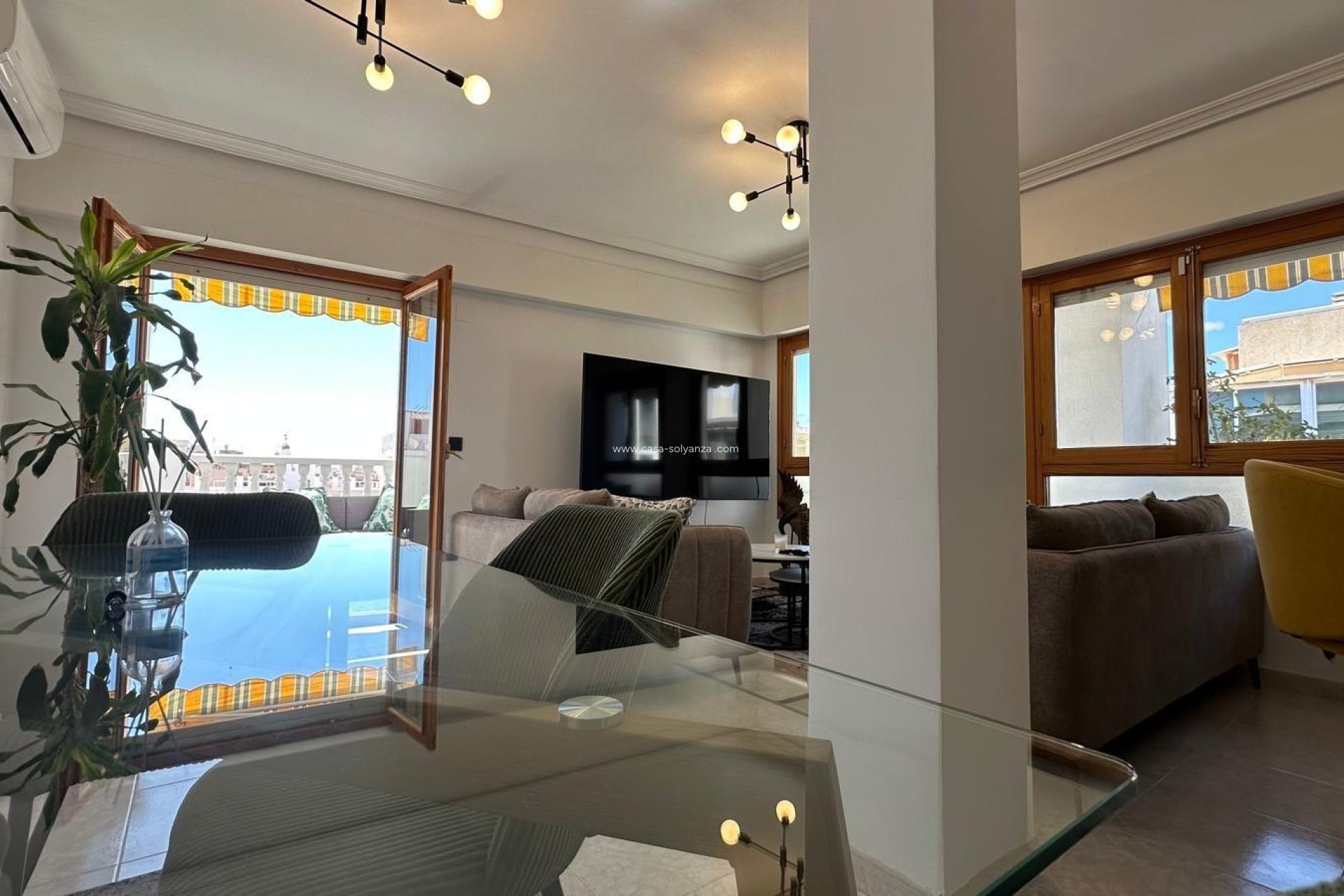 Resale - Apartment / flat - Torrevieja - Center