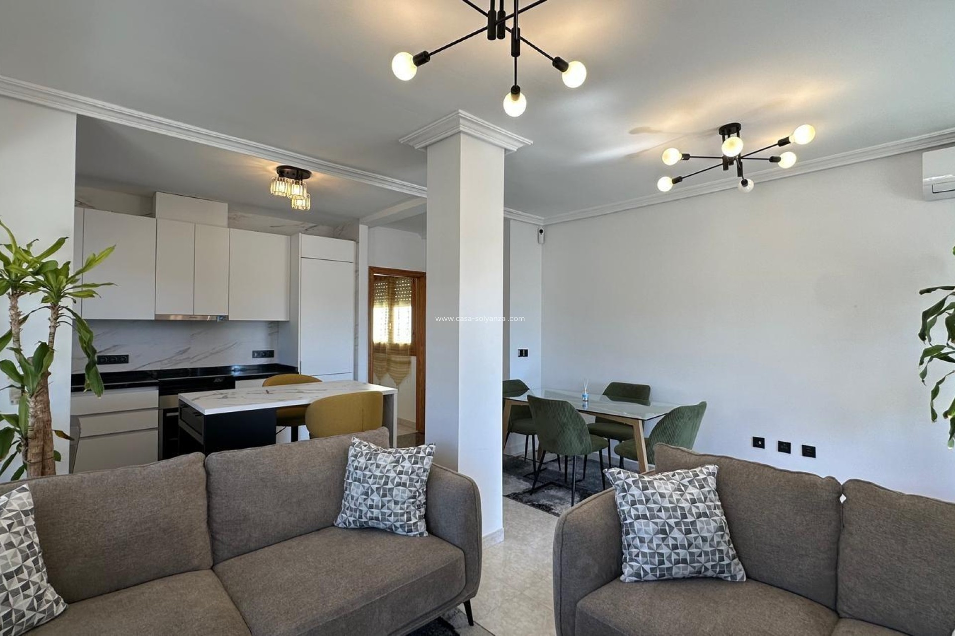 Resale - Apartment / flat - Torrevieja - Center