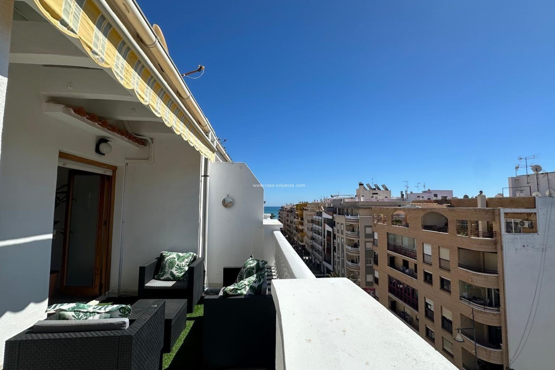 Resale - Apartment / flat - Torrevieja - Center