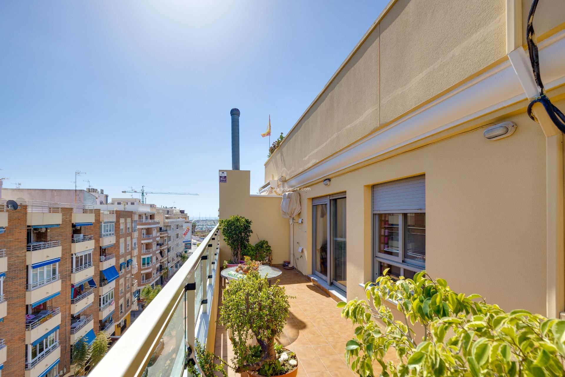 Resale - Apartment / flat - Torrevieja - Center