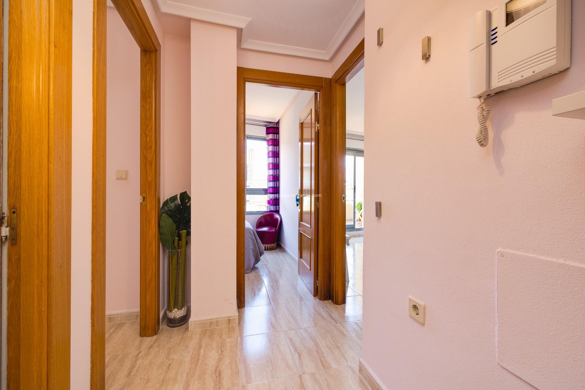 Resale - Apartment / flat - Torrevieja - Center