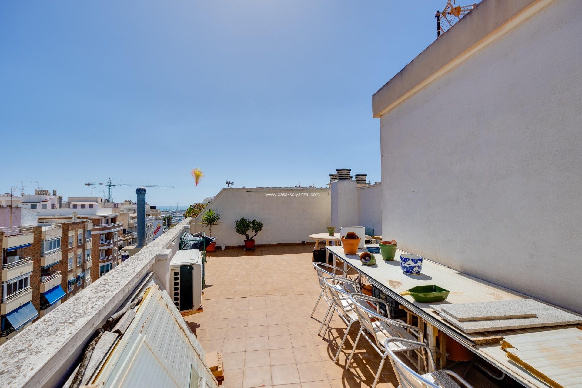 Resale - Apartment / flat - Torrevieja - Center