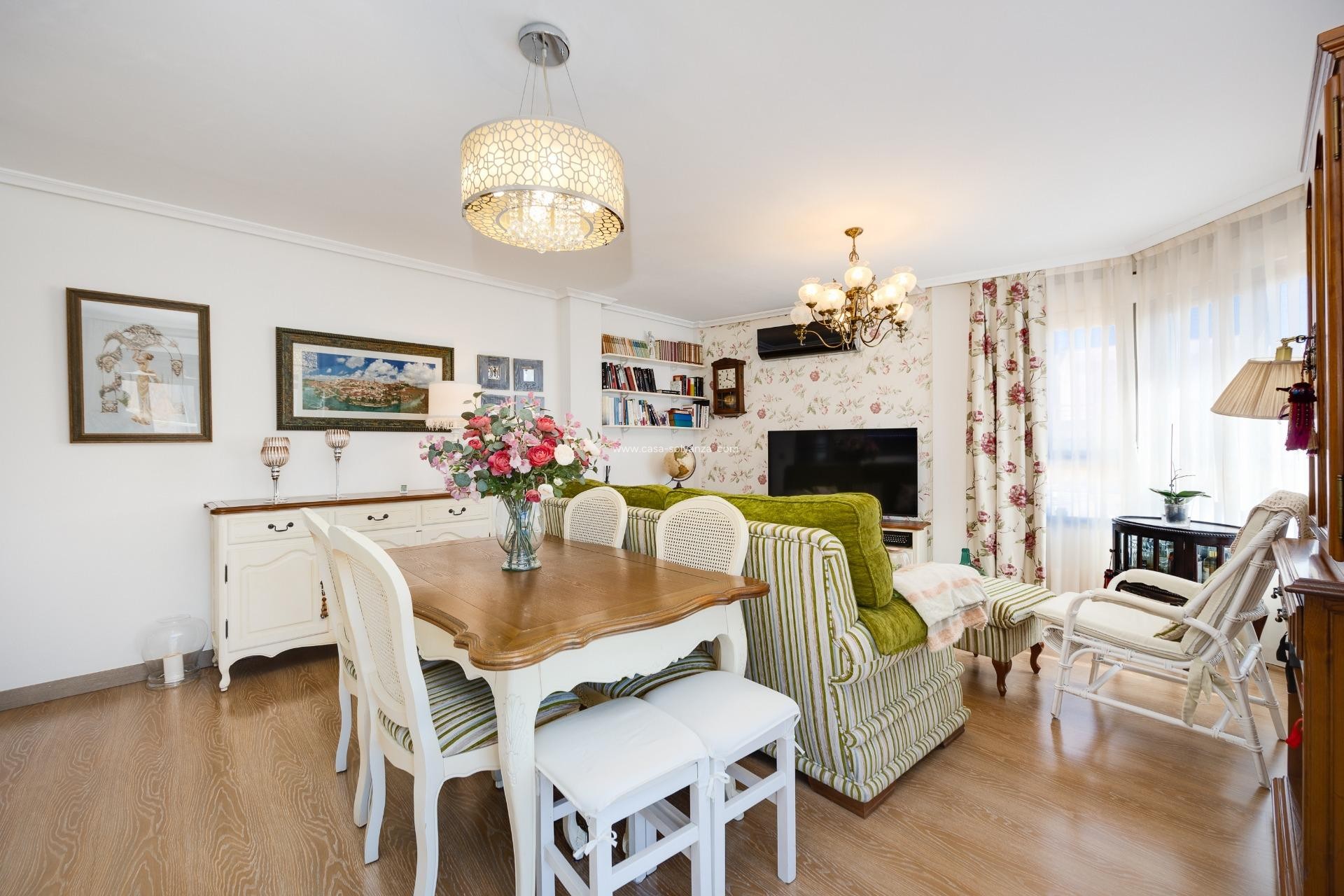 Resale - Apartment / flat - Torrevieja - Center