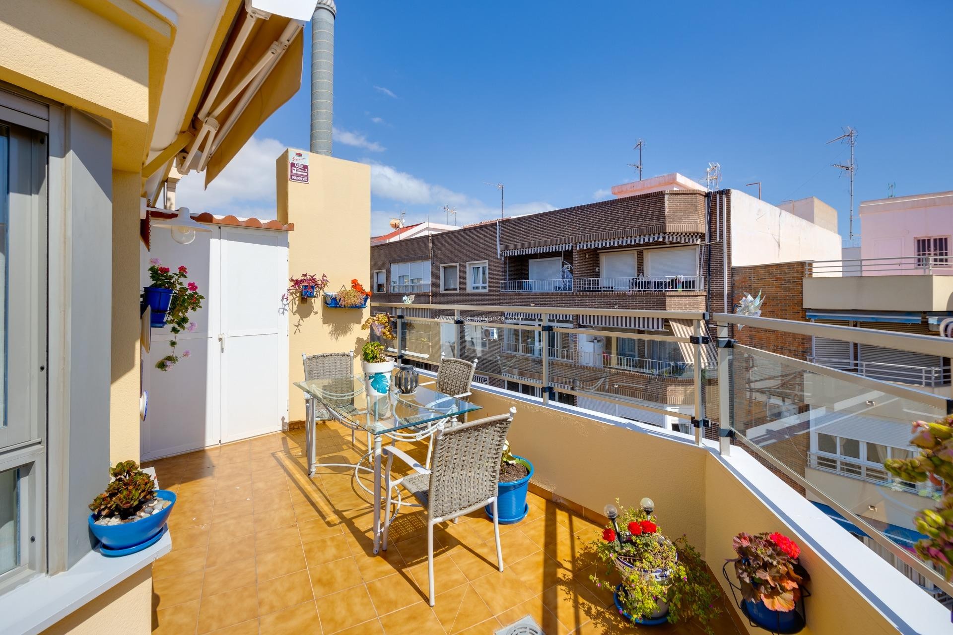 Resale - Apartment / flat - Torrevieja - Center