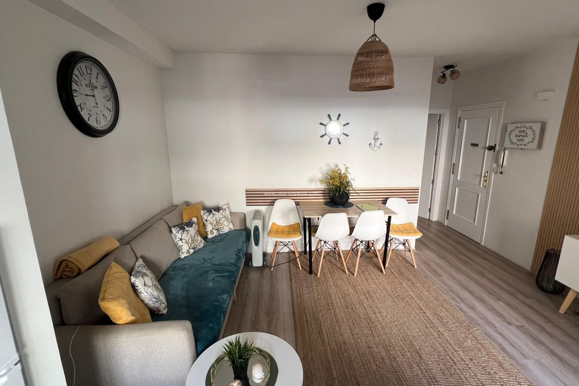 Resale - Apartment / flat - Torrevieja - Center