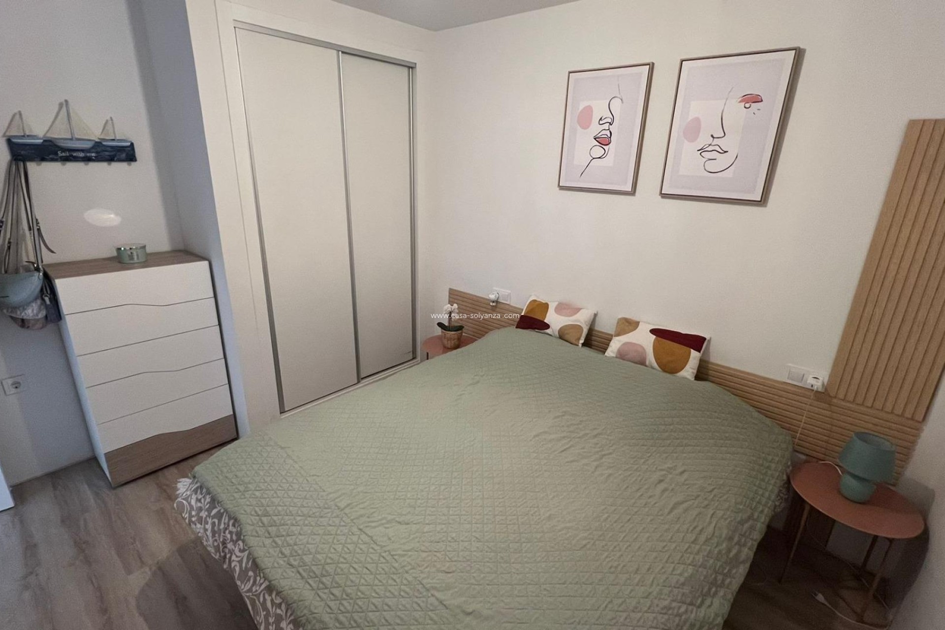 Resale - Apartment / flat - Torrevieja - Center