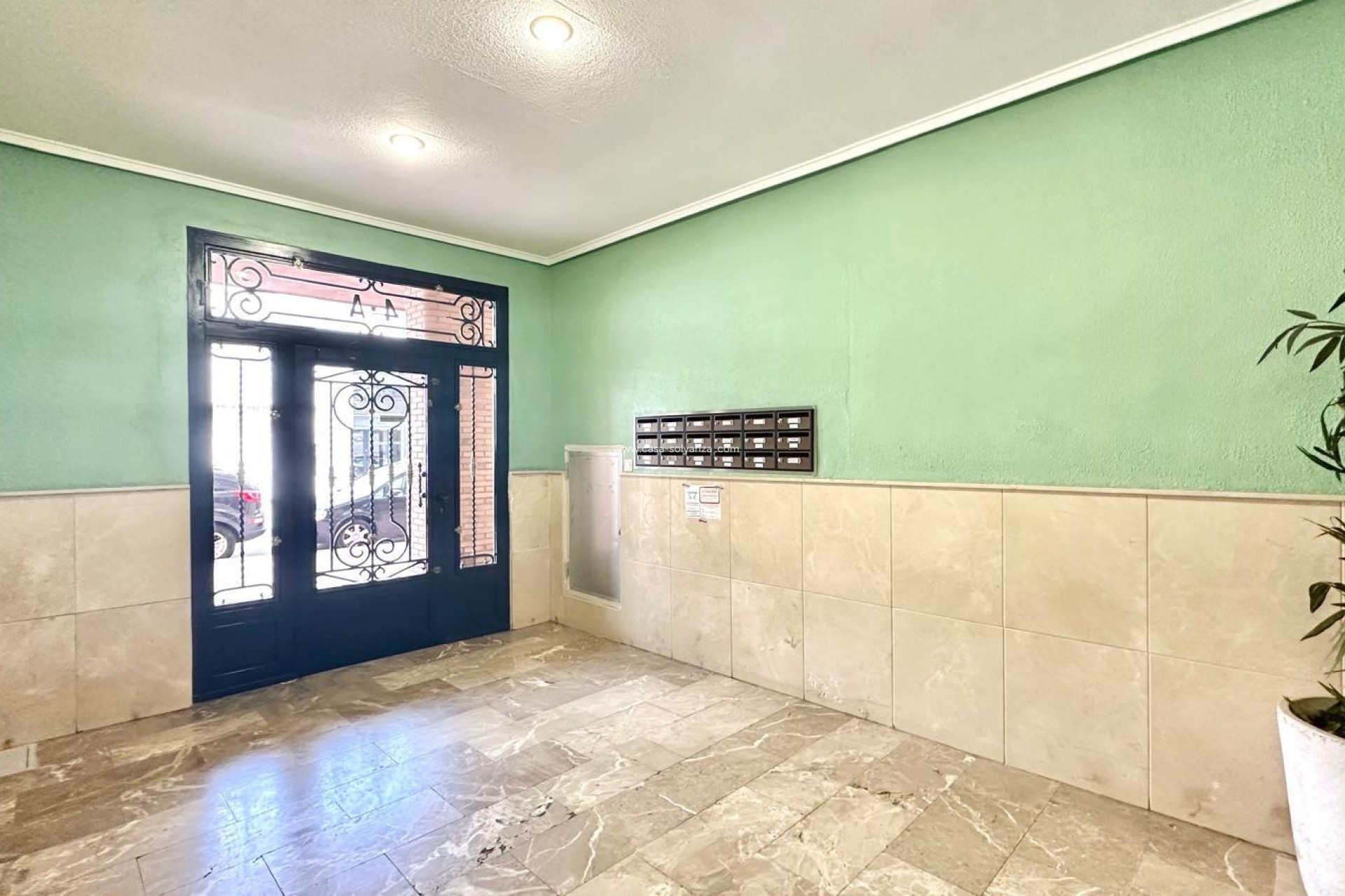 Resale - Apartment / flat - Torrevieja - Center