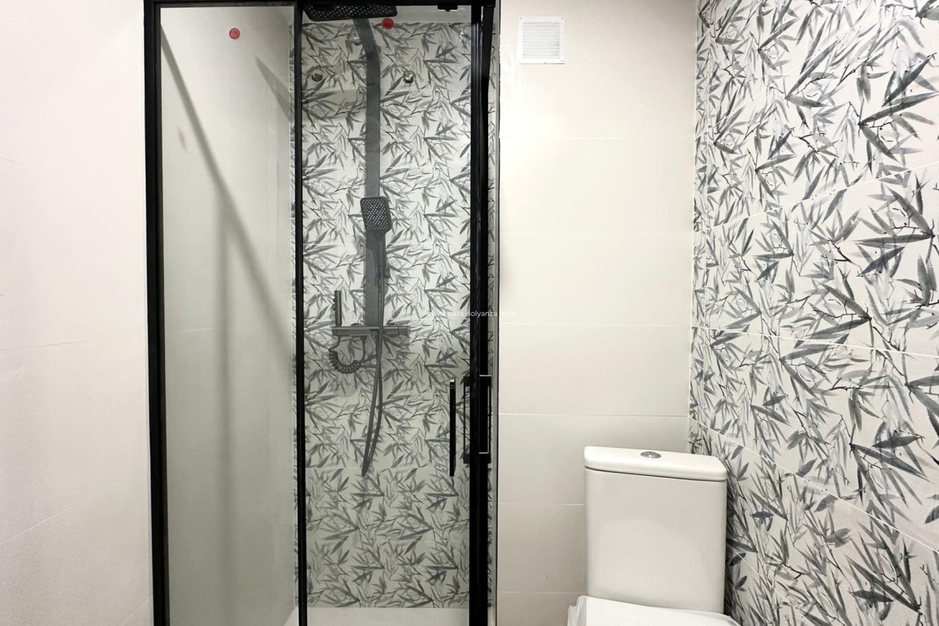 Resale - Apartment / flat - Torrevieja - Center