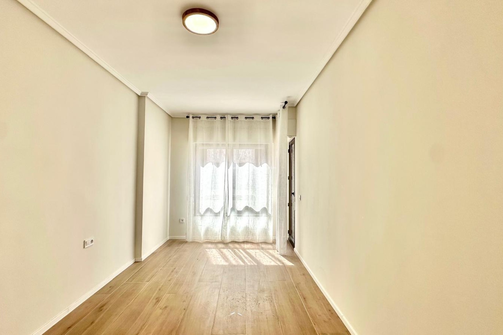 Resale - Apartment / flat - Torrevieja - Center
