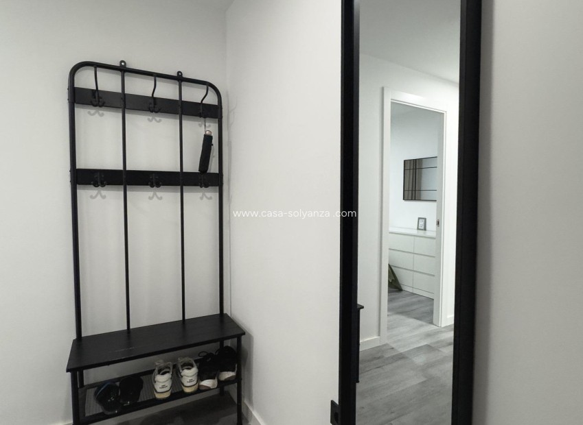 Resale - Apartment / flat - Torrevieja - Center
