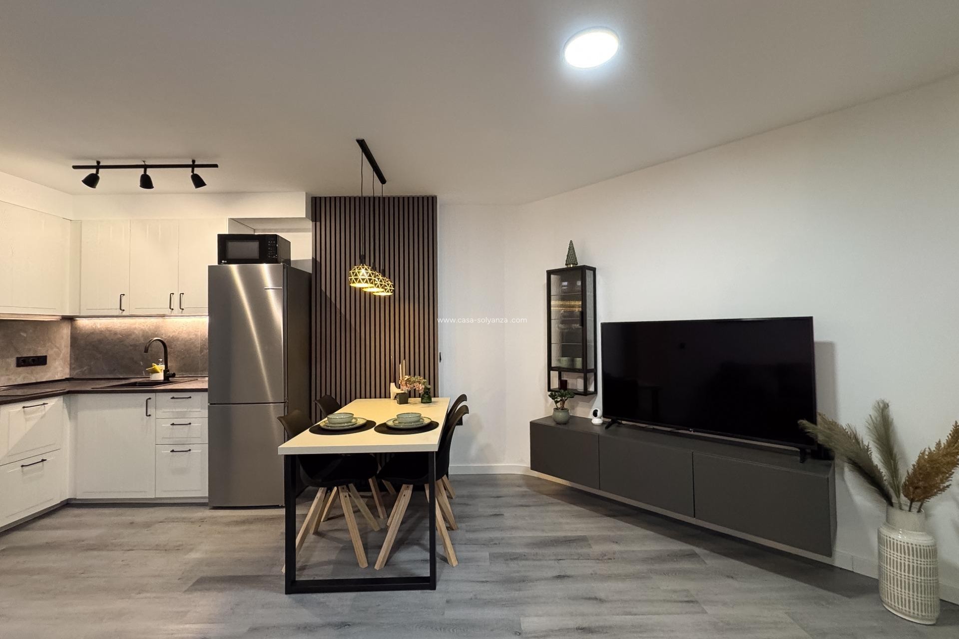 Resale - Apartment / flat - Torrevieja - Center
