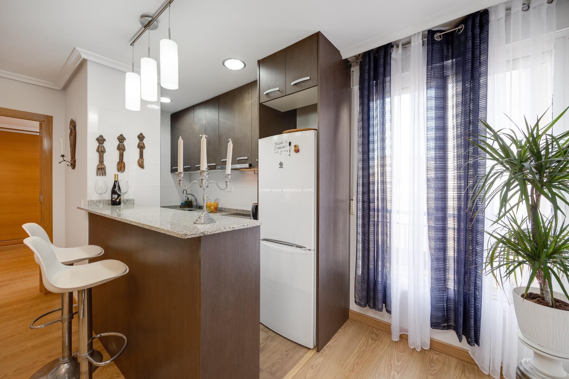 Resale - Apartment / flat - Torrevieja - Center