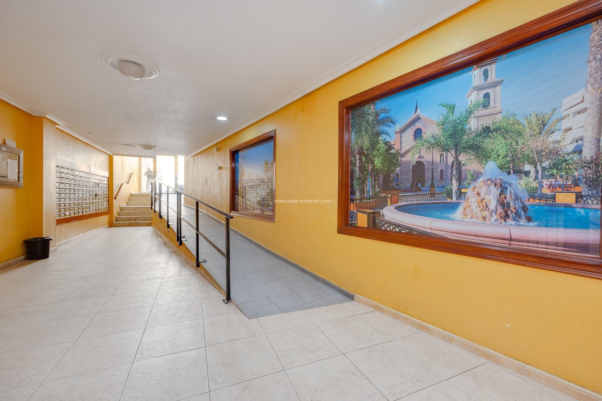 Resale - Apartment / flat - Torrevieja - Center